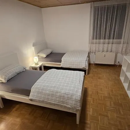 Appartement 5 Beds Close To Dus Airport