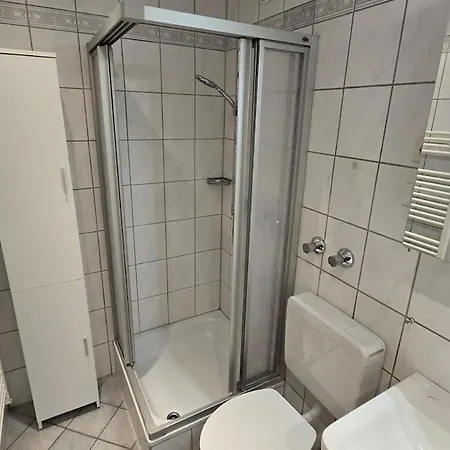 5 Beds Close To Dus Airport * Ratingen