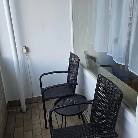 5 Beds Close To Dus Airport * Ratingen